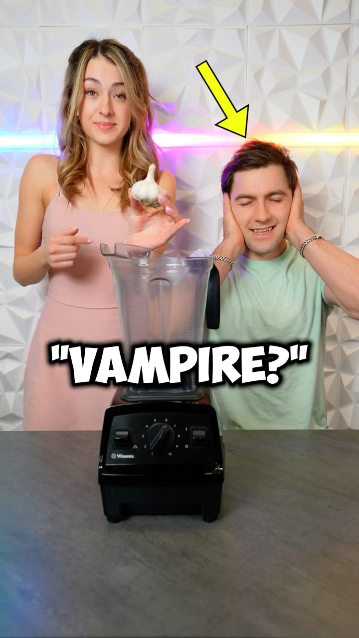 Yes or No (Making the WORST Vampire Smoothie!) ??♂️